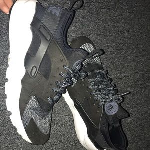 Nike air huarache (kids size)